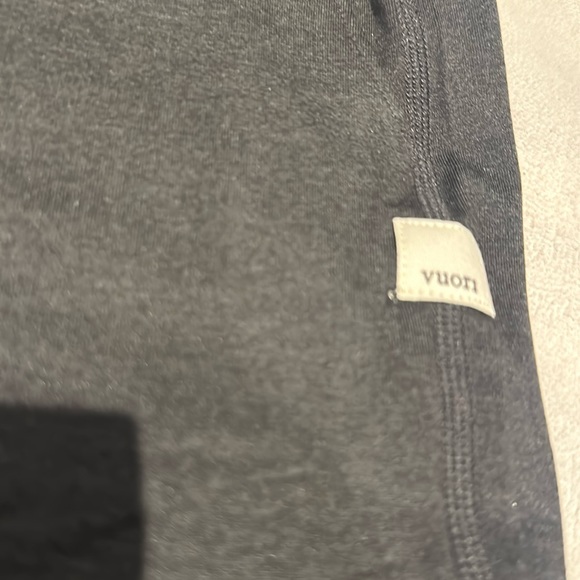 VUORI  Performance Jogger in charcoal heather - Picture 7 of 11
